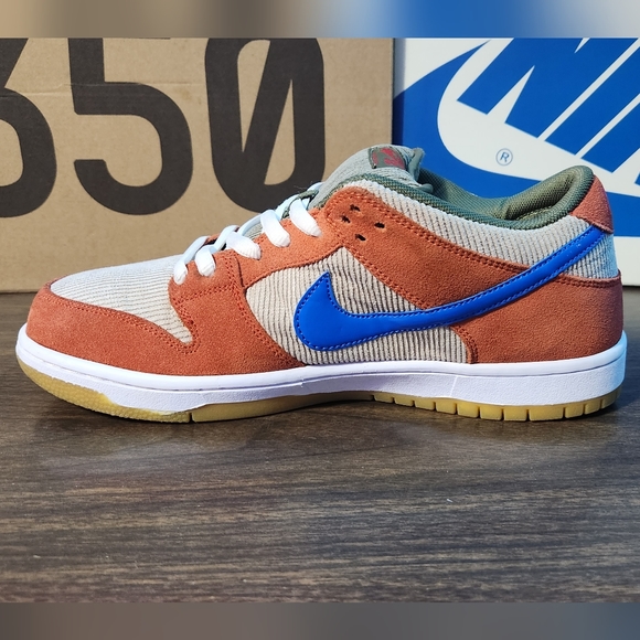 Nike SB Dunk Low 'Dusty Peach' Corduroy Size 10 - Picture 11 of 16
